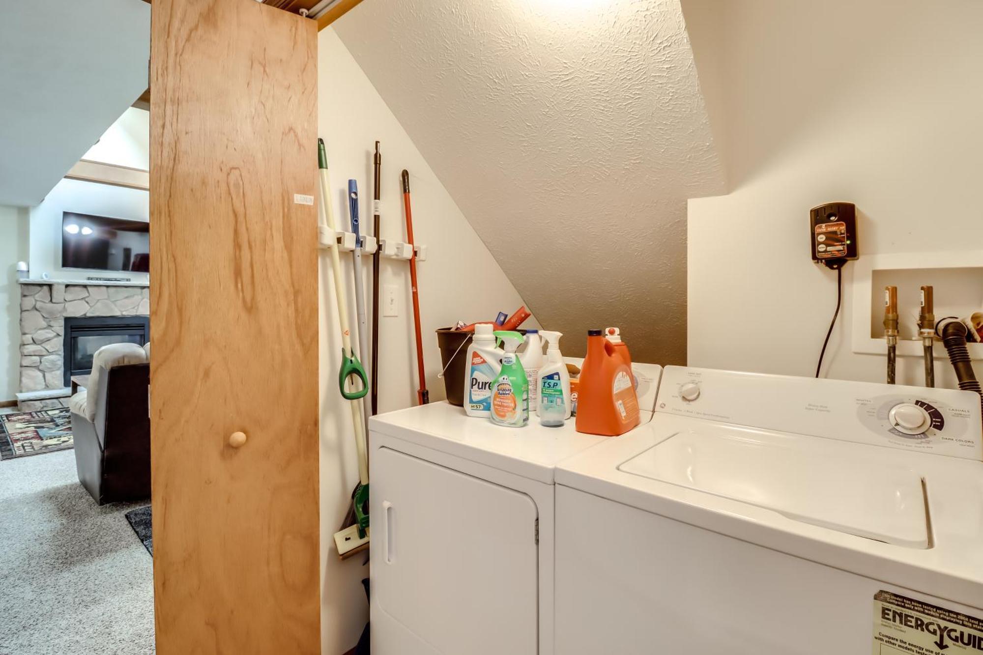 Pet-Friendly Pocono Lake Oasis With Hot Tub! المظهر الخارجي الصورة