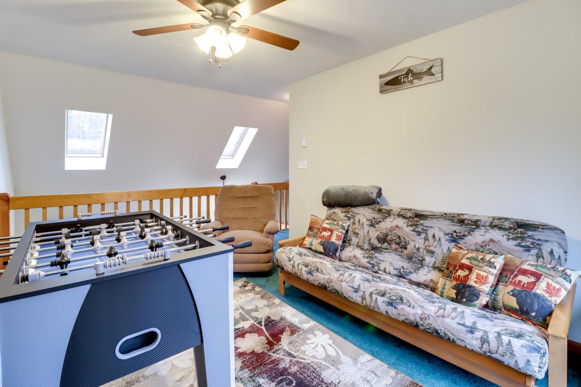 Pet-Friendly Pocono Lake Oasis With Hot Tub! المظهر الخارجي الصورة